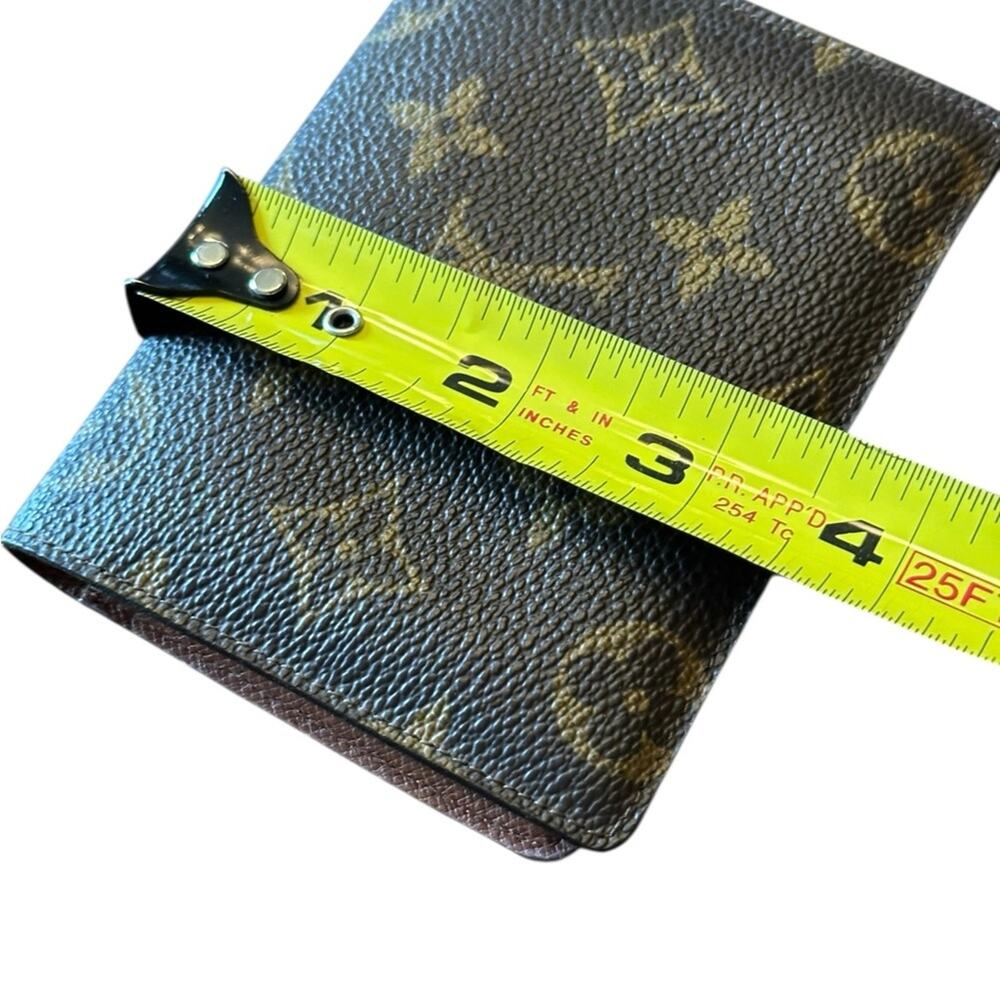 Louis Vuitton Wallet - Picture 10 of 10